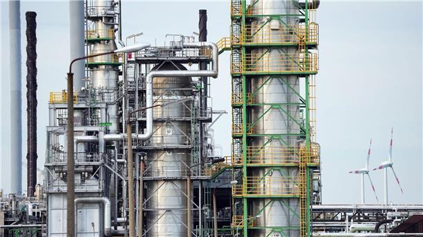 Brandenburg: Längere Treuhandverwaltung für PCK-Eigner? Das Gelände der PCK Raffinerie GmbH in Schwedt an der Oder.