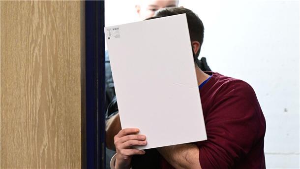 Prozess nach Todesfahrt: „Getrieben von starker Wut“ Das Gericht muss klären, ob der Angeklagte der Todesfahrt von Mannheim schuldfähig ist.