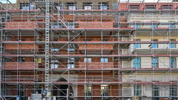 Zinsen runter, Löhne rauf: Immobilien wieder erschwinglicher Das Gewos-Institut erwartet eine Erholung am Immobilienmarkt - denn Wohnraum ist etwas erschwinglicher geworden (Archivfoto).