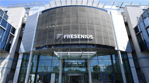 Klinikkonzern Fresenius arbeitet sich langsam aus der Krise Das Hauptgebäude der Konzernzentrale der Fresenius SE & Co. KGaA in Bad Homburg.