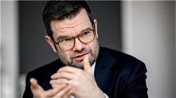 Das Hauptziel der damaligen Gesetzesänderung stellt Marco Buschmann nicht in Frage.