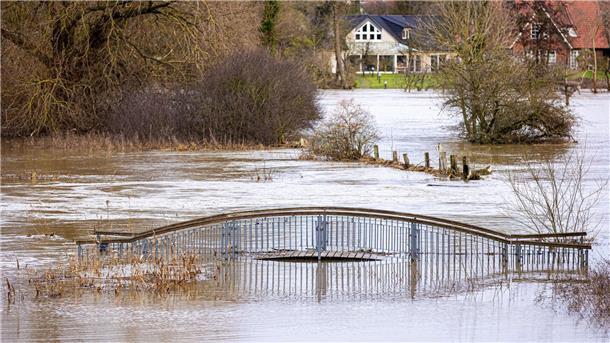 Neues Portal mit Karten zur Starkregengefahr online Das Hochwasser rund um den Jahreswechsel hat tagelang das Leben vieler Niedersachsen dominiert. (Archivbild)