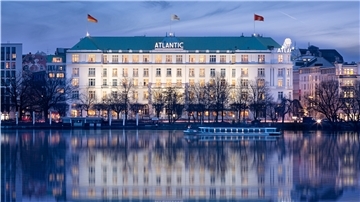 Das Hotel Atlantic ist eins von den wenigen Hotels in Hamburg, das für Geschäftsreisende währen der Pandemie geöffnet hat. 