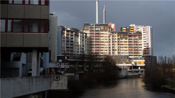 Das Ihme-Zentrum im Stadtteil Linden der Landeshauptstadt Hannover von außen.