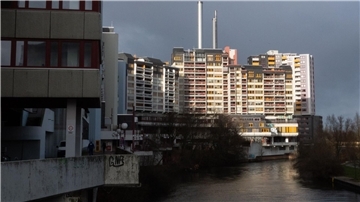 Das Ihme-Zentrum im Stadtteil Linden der Landeshauptstadt Hannover von außen.