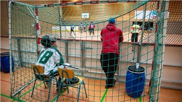 Das Inline-Skaterhockey-Team der Bremerhaven Whales steht vor dem Saisonstart. Erstmals im Nordseestadion tritt die Mannschaft von Spielertrainer Michael Fendt am 21. April an.