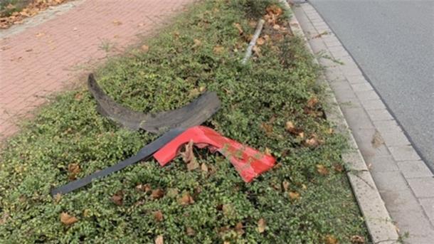 Das kaputte Verkehrszeichen in der Bahnhofstraße