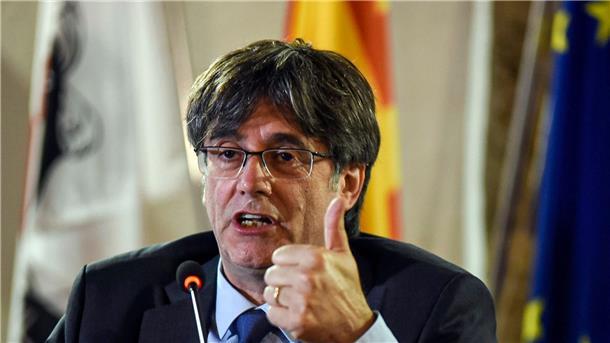 Puigdemont nennt Preis für Regierungsbildung in Spanien „Das katalanische Volk hat bei dem Unabhängigkeitsreferendum 2017 eine Entscheidung getroffen und nur ein mit dem Staat vereinbartes Referendum kann dieses Mandat ändern“: Carles Puigdemont.