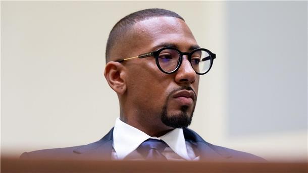 Das Landgericht München I hatte den heute 35-jährigen Boateng wegen Angriffen auf seine Ex-Freundin in einem Karibik-Urlaub in zweiter Instanz zu einer Geldstrafe von 120 Tagessätzen zu je 10.000 Euro verurteilt - insgesamt 1,2 Millionen Euro.