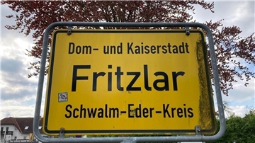 Das Mädchen wurde im rund 80 Kilometer entfernten hessischen Fritzlar gefunden.