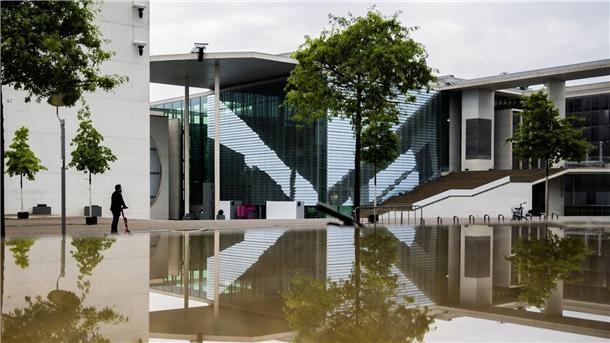 Bundestags-Bauten werden deutlich teurer Das Marie-Elisabeth-Lüders-Haus des Deutschen Bundestages in Berlin.