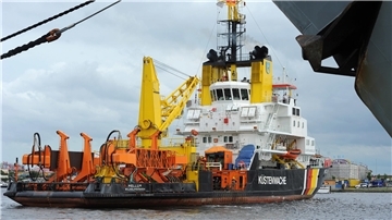 Das Mehrzweckschiff «Mellum» aus Wilhelmshaven ist auf dem Weg zur britischen Küste. Dort hat sich ein Unglück ereignet.