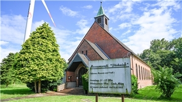 Das Museum der 50er Jahre in der ehemaligen US-Kirche auf dem Gelände der ehemaligen Carl-Schurz-Kaserne.