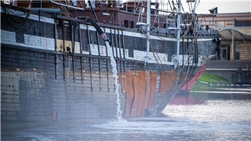 Das Museumsschiff "Seute Deern" nach der Bergung im September 2019.