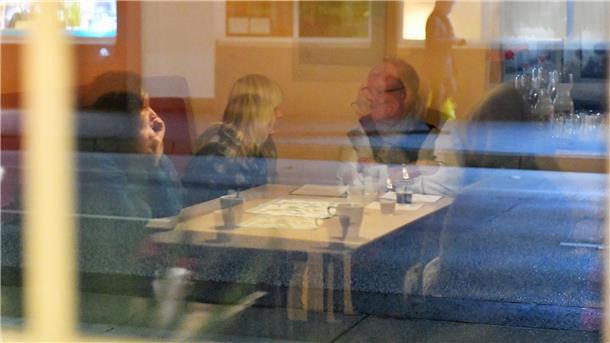 Das Nachtcafé ist eine Anlaufstelle für Menschen in einer seelischen Notsituation. Zwei ausgebildete Genesungsbegleiterinnen haben für alles ein offenes Ohr.