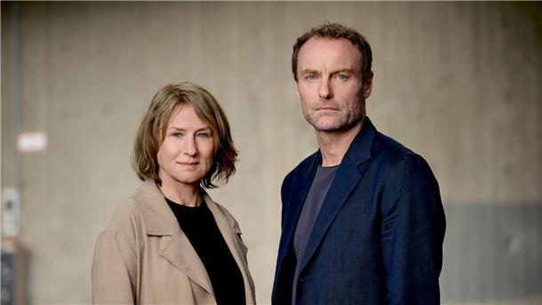 Ungewöhnlich: Der „Tatort“ landet nur auf Platz zwei Das neue Berliner Ermittlerduo Susanne Bonard (Corinna Harfouch) und Robert Karow (Mark Waschke).