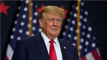 Das Oberste Gericht der USA hat eine schnelle Entscheidung zur Immunität von Ex-US-Präsident Donald Trump abgelehnt.