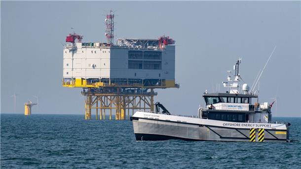 Offshore-Leitung für Rügener LNG-Terminal komplett verlegt Das Offshore-Umspannwerk für den Windpark Baltic Eagle.