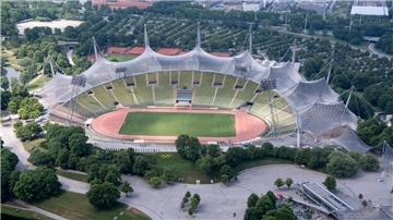 Das Olympiastadion in München ist ein architektonisches Meisterwerk.
