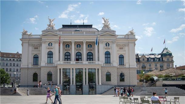 Fachmagazin: Opernhaus des Jahres in Zürich Das Opernhaus Zürich liegt in einer Kritikerumfrage vorn. (Archivbild)