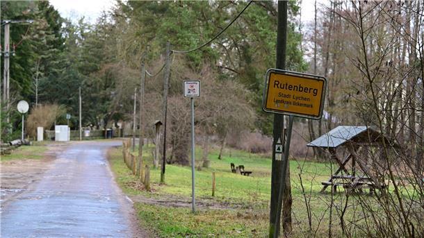 „Reichsbürger“ sorgen für Unruhe in der Uckermark Das Ortseingangsschild des Lychener Ortsteiles Rutenberg. Der Brandenburger Verfassungsschutz sieht in dem Dorf in der Uckermark die Gefahr einer Ansiedlung der extremistischen Reichsbürgerorganisation „Königreich Deutschland“.