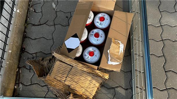 Das Paket mit der offenbar defekten Gaskartusche.