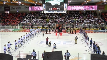 Das Philharmonische Orchester Bremerhaven wird auch vor dem fünften Playoff-Finalspiel der DEL zwischen den Fischtown Pinguins und den Eisbären Berlin die Nationalhymne spielen.