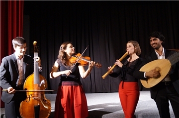 Das Quartett Prisma eröffnet den Komnzertreigen. Prisma spielt am 30. Januar in der Aula des Nordenhamer Gymnasiums Kunst- und Tanzmusik aus Ungarn und Italien.