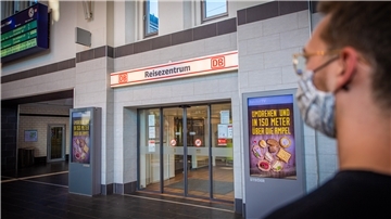 Das Reisezentrum der Bahn wird abgewickelt. Wer Bahntickets kaufen und sich über Anschlüsse auch bei Fernreisen informieren will, findet künftig eine andere Anlaufstelle vor. Die ist nicht unumstritten.