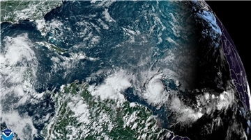 Das Satellitenbild der National Oceanic and Atmospheric Administration (NOAA) zeigt den Hurrikan „Beryl“.