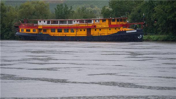 Das Schiff eignet sich laut Besitzer auch gut für Flussbestattungen. (Archivbild)