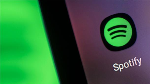 Musikstreaming-Dienst Spotify streicht rund 1500 Stellen Das schwedische Unternehmen gilt als die klare Nummer eins im Musikstreaming vor Apple und Amazon.