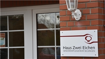 Das Foto zeigt das Seniorenpflegeheim "Zwei Eichen" in Selsingen. 
