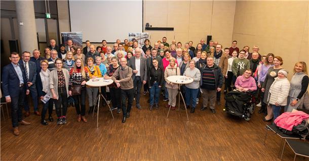 Die Stadt Bremerhaven empfängt 76 Neubürger Das sind sie: Die 76 Neubürger in Bremerhaven.