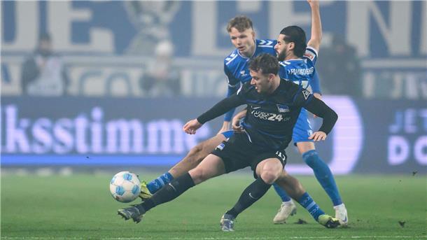 Hertha verdirbt Magdeburg mögliche Tabellenführung Das Spielgeschehen fand in der Anfangsphase überwiegend im Mittelfeld statt.