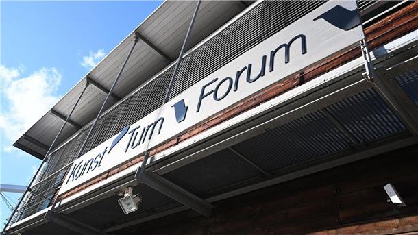 Turn-Skandal: Ex-Bundestrainerin Koch lässt Amt ruhen Das Stuttgarter Kunstturnforum steht im Zentrum eines Missbrauchsskandals.