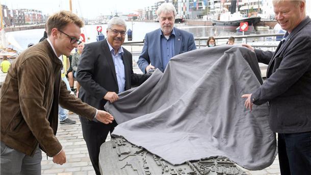 Tastmodell am Neuen Hafen wird enthüllt.