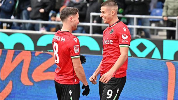 Hannover 96 patzt gegen Preußen Münster Das Tor von Nicolo Tresoldi war am Ende zu wenig.