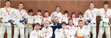 Judoka mit Trainer Gheorghe-Laurentiu Marin