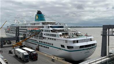 Das Traumschiff „Amadea“ (Archivfoto) hatte am Montag einen kleinen Unfall.