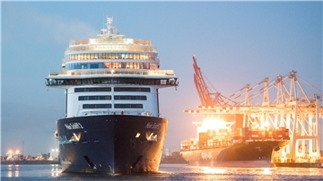 Das TUI-Kreuzfahrtschiff „Mein Schiff 2“ wird 2025 den Sommer über von Bremerhaven fahren.