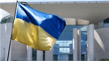 „Das Verbot ukrainischer Flaggen ist – mit den Worten des Gerichts – offensichtlich rechtswidrig“, sagt Anwalt Patrick Heinemann, der den ukrainischen Verein Vitsche vertritt.