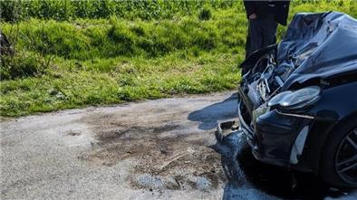 Das verunfallte Fahrzeug nach dem Zusammenstoß.