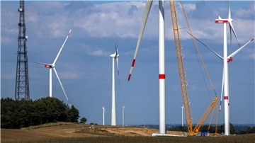 Das vom Kreistag beschlossene Regionale Raumordnungsprogramm liegt bis zum 29. November zur Einsichtnahme aus. Stellungnahmen zu Windkraft-Vorranggebieten können in diesem Zeitraum abgegeben werden.