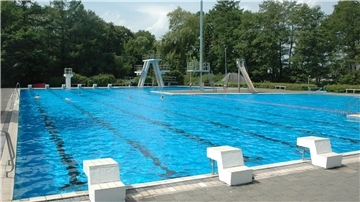 Das Foto zeigt das Waldbad in Sittensen. 