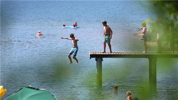 Wetterdienst misst bislang höchste Temperatur des Jahres „Das wird definitiv am Sonntag nicht getoppt“, sagte der DWD-Sprecher.