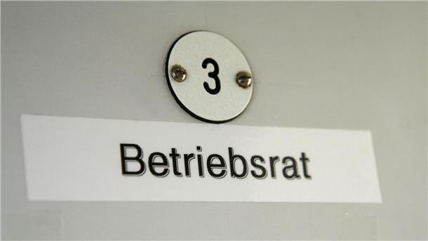 Das EU-Parlament setzt sich für länderübergreifende Betriebsräte ein.