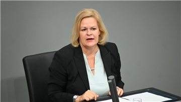 Dass im Bundesrat Teile des sogenannten Sicherheitspakets blockiert worden sind, ärgert Bundesinnenministerin Nancy Faeser (SPD). Auch Bundeskanzler Olaf Scholz (SPD) hat sich dazu kritisch geäußert. (Archivbild)
