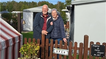 Dauercamper Regina und Hans-Jürgen Peters verbringen ihre Freizeit das ganze Jahr über auf dem Campingplatz Kransburger See.
