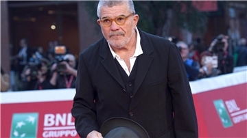 David Mamet führt Regie beim Thriller „Assassination“.